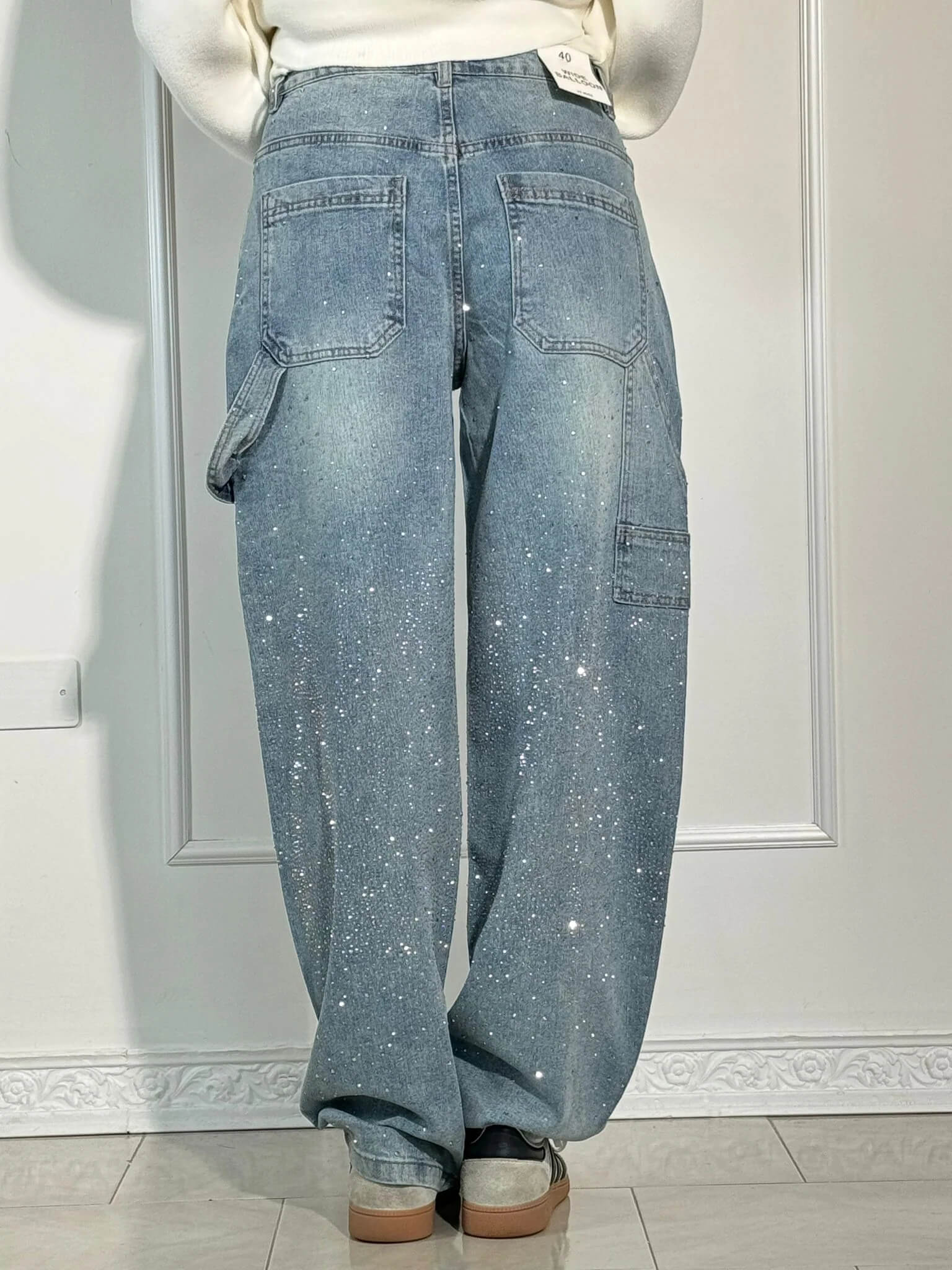 Carla - Pantalón Cargo Denim con Brillos